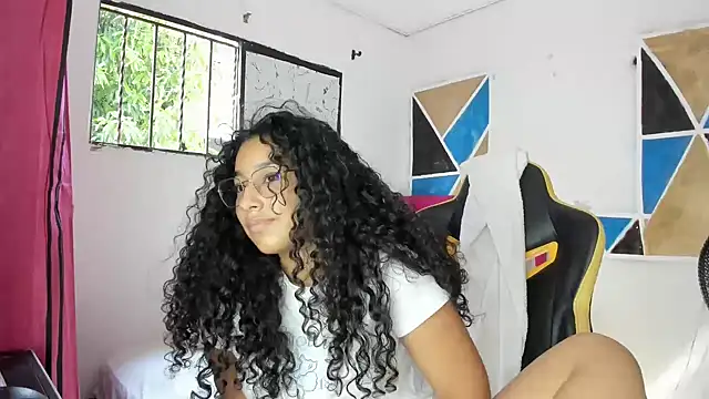 emily stars1 online show from March 2026 08:05:01 PM