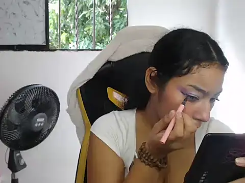 emily stars1 online show from November 2025 07:47:01 PM