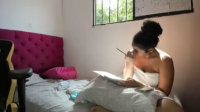 emily stars1 online show from March 2026 07:59:01 PM