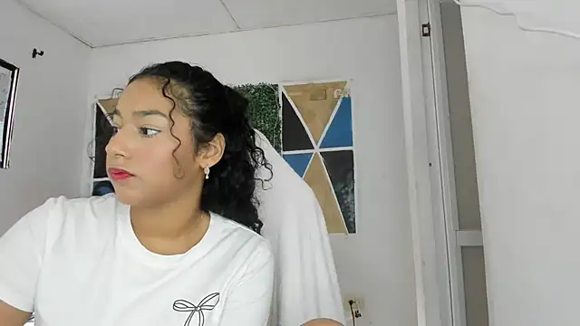 emily stars1 online show from February 2026 06:52:01 PM