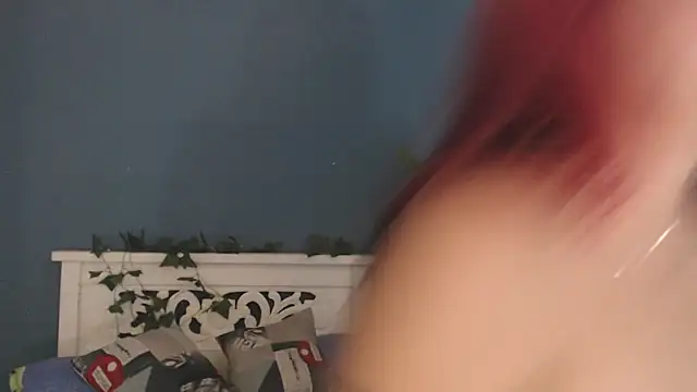 Samantha  Benet online show from March 2026 09:08:02 PM