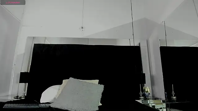 EmmadaSilva online show from May 2026 07:06:01 AM