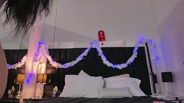 EmmadaSilva online show from November 2025 06:52:01 PM