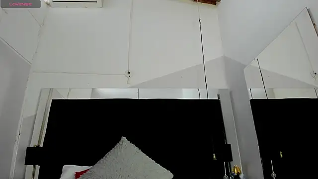 EmmadaSilva online show from May 2026 07:01:02 PM