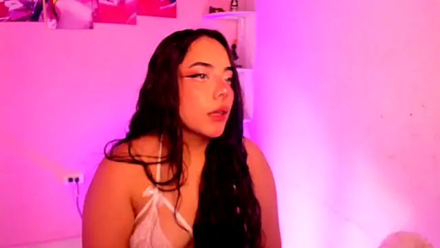 PurryBella online show from May 2026 09:40:02 PM