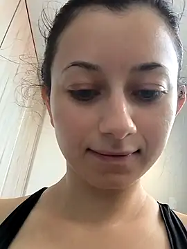 Snapshot of Meiii27 chatting on November 2025 04:33:02 PM Meiii27 online show from November 2025 04:33:02 PM