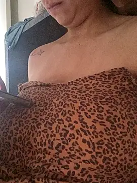 Bruninhadeusa online show from December 2025 10:32:02 AM