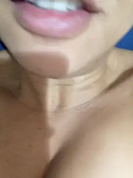 Bruninhadeusa online show from January 2026 10:33:01 AM