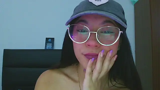 LissyM online show from November 2025 06:35:02 PM