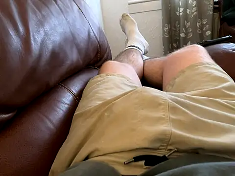 Snapshot of irnbru77 chatting on December 2025 02:38:02 PM irnbru77 online show from December 2025 02:38:02 PM