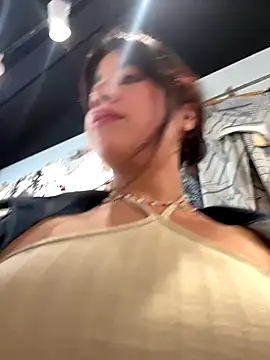 LisaMartinez34 online show from December 2025 06:51:01 PM