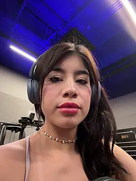 LisaMartinez34 online show from February 2026 03:36:01 PM