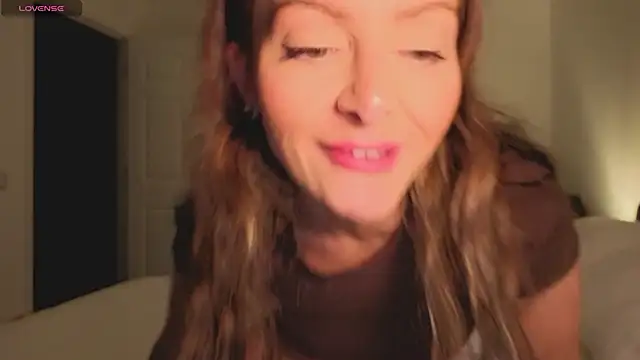 Lovelavender  online show from November 2025 09:59:01 PM