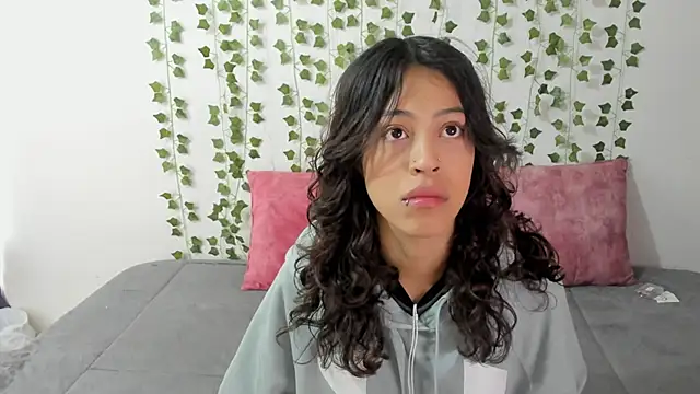 emily jonessxx online show from January 2026 03:52:01 PM