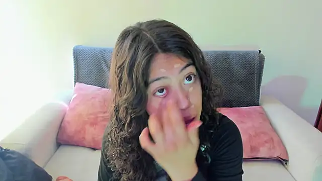 Snapshot of emily_jonessxx chatting on November 2025 07:08:02 PM emily jonessxx online show from November 2025 07:08:02 PM