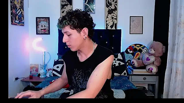 Yorsamm and friends online show from October 2025 10:19:01 PM