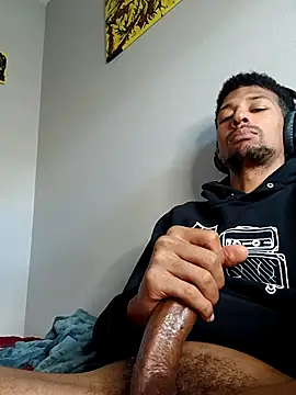 Snapshot of BigPrettyDick777 chatting on March 2026 06:31:01 PM BigPrettyDick777 online show from March 2026 06:31:01 PM