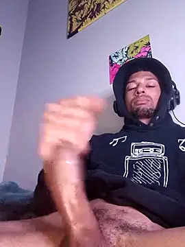 Snapshot of BigPrettyDick777 chatting on March 2026 12:05:02 AM BigPrettyDick777 online show from March 2026 12:05:02 AM