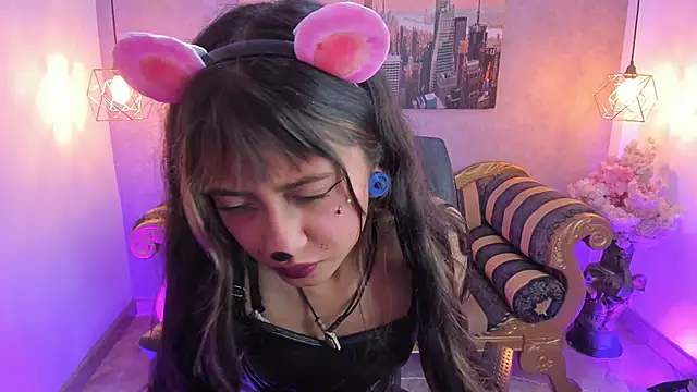 Snapshot of Noa_clk chatting on October 2025 03:49:01 AM Noa clk online show from October 2025 03:49:01 AM