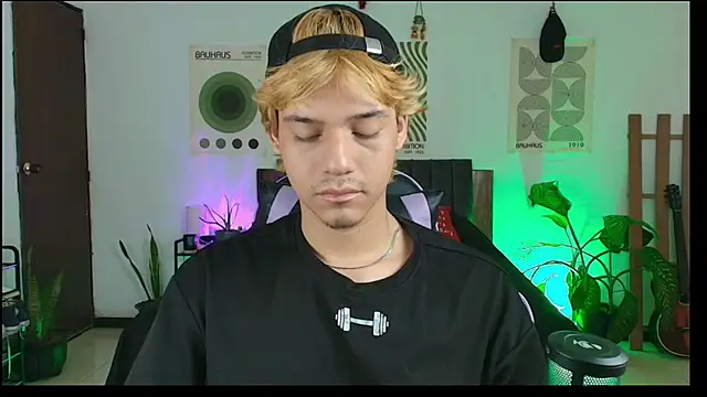 Habel  moretti online show from February 2026 06:38:01 PM