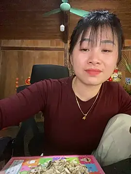 Snapshot of o-one-o chatting on February 2026 09:00:02 AM o-one-o online show from February 2026 09:00:02 AM