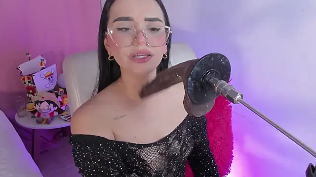 laana foxx online show from February 2026 11:24:02 PM