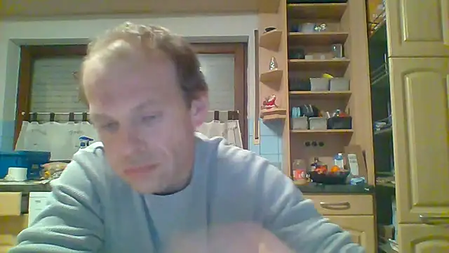 tommy3300 online show from December 2025 06:56:02 AM