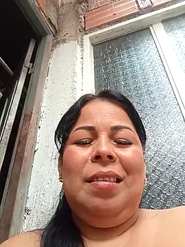 Snapshot of mother2-divorced chatting on February 2026 01:32:02 PM mother2-divorced online show from February 2026 01:32:02 PM