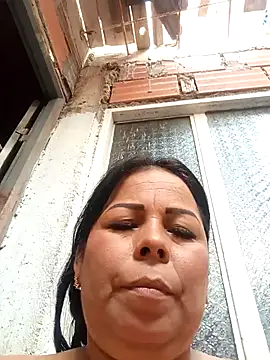 Snapshot of mother2-divorced chatting on February 2026 01:55:02 PM mother2-divorced online show from February 2026 01:55:02 PM