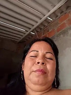 Snapshot of mother2-divorced chatting on November 2025 01:33:02 PM mother2-divorced online show from November 2025 01:33:02 PM