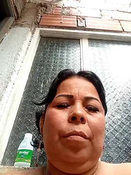 Snapshot of mother2-divorced chatting on February 2026 01:33:02 PM mother2-divorced online show from February 2026 01:33:02 PM