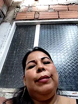 Snapshot of mother2-divorced chatting on October 2025 01:30:01 PM mother2-divorced online show from October 2025 01:30:01 PM