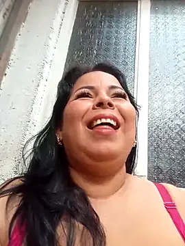 Snapshot of mother2-divorced chatting on February 2026 03:21:02 PM mother2-divorced online show from February 2026 03:21:02 PM