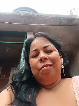 Snapshot of mother2-divorced chatting on July 2026 01:48:02 PM mother2-divorced online show from July 2026 01:48:02 PM