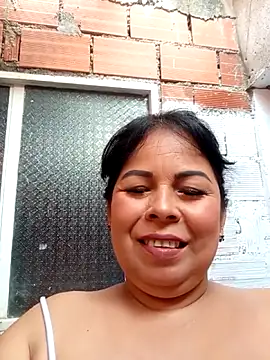 Snapshot of mother2-divorced chatting on February 2026 01:17:01 PM mother2-divorced online show from February 2026 01:17:01 PM