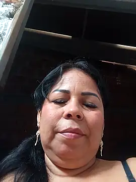 Snapshot of mother2-divorced chatting on February 2026 01:43:02 PM mother2-divorced online show from February 2026 01:43:02 PM