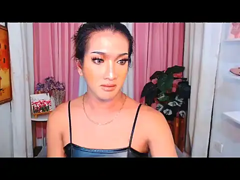 Snapshot of DianaFierce chatting on October 2025 11:36:02 PM DianaFierce online show from October 2025 11:36:02 PM