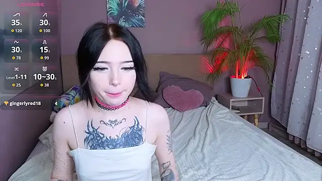 Emma Kirks online show from November 2025 11:22:02 AM