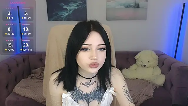 Emma Kirks online show from December 2025 10:36:01 AM