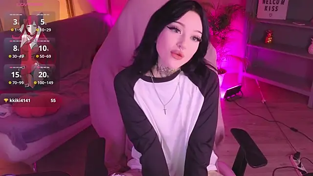 Emma Kirks online show from May 2026 12:36:01 PM