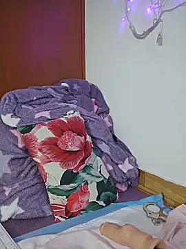 Kitty Kalifa online show from March 2026 12:49:01 AM