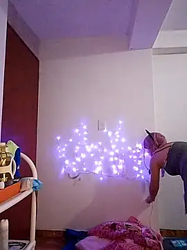 Snapshot of Kitty_Kalifa chatting on December 2025 11:44:02 PM Kitty Kalifa online show from December 2025 11:44:02 PM