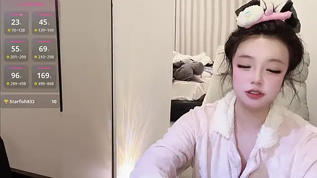 Follyise online show from December 2025 03:14:02 PM