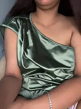 Snapshot of Cute_Marina chatting on May 2026 07:58:02 AM Cute Marina online show from May 2026 07:58:02 AM