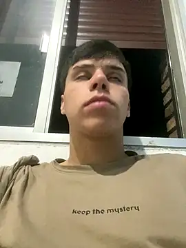 Snapshot of lucaaa_01 chatting on October 2025 06:35:02 AM lucaaa 01 online show from October 2025 06:35:02 AM