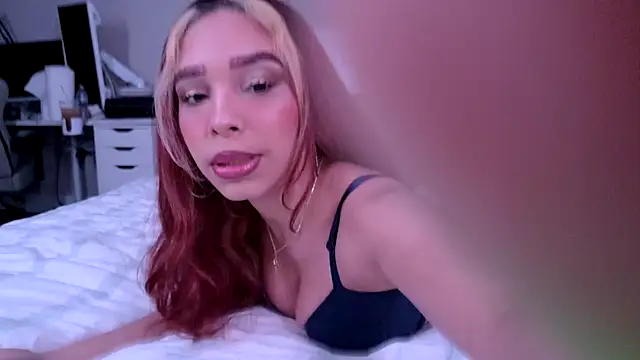 Latinagf online show from November 2025 05:11:02 AM