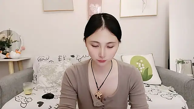 Snapshot of yuyan3929 chatting on November 2025 12:16:02 PM yuyan3929 online show from November 2025 12:16:02 PM