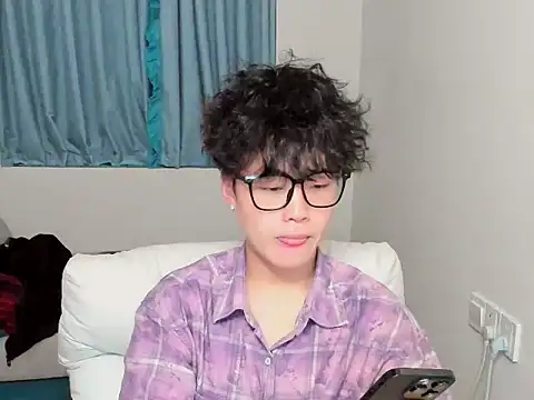 L1kuto online show from November 2025 10:30:02 AM