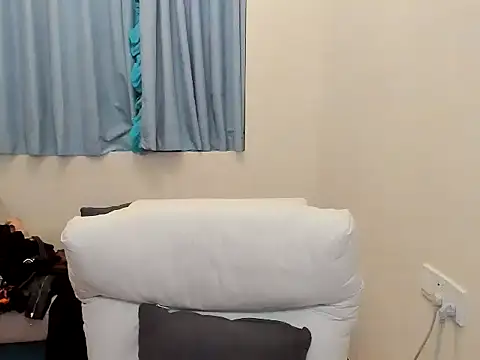 L1kuto online show from November 2025 12:42:02 PM