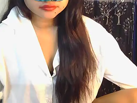 Snapshot of crazy_witch chatting on November 2025 06:01:01 PM crazy witch online show from November 2025 06:01:01 PM